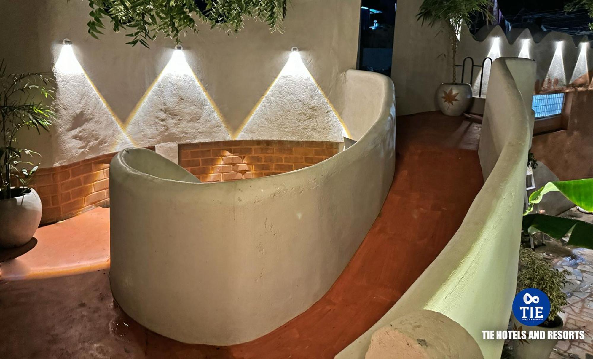 Eden Beach Resort - Tie Hotels & Resorts Пондичерри Экстерьер фото