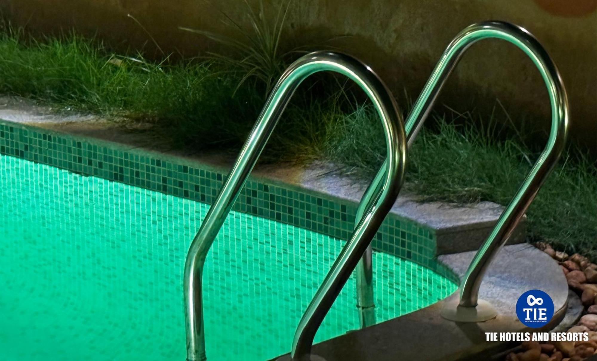 Eden Beach Resort - Tie Hotels & Resorts Пондичерри Экстерьер фото